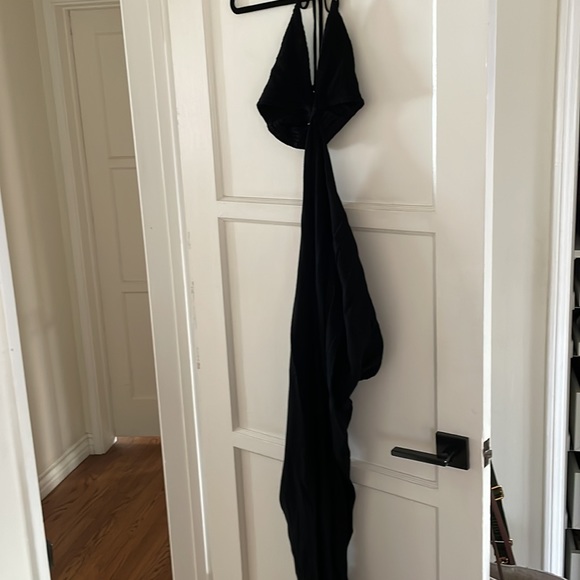 Shop Starlow Black Linen Cutout Jumpsuit - Picture 7 of 8